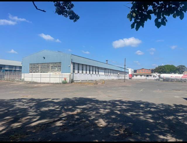 3,600M² INDUSTRIAL YARD TO LET IN NEW GERMANY
